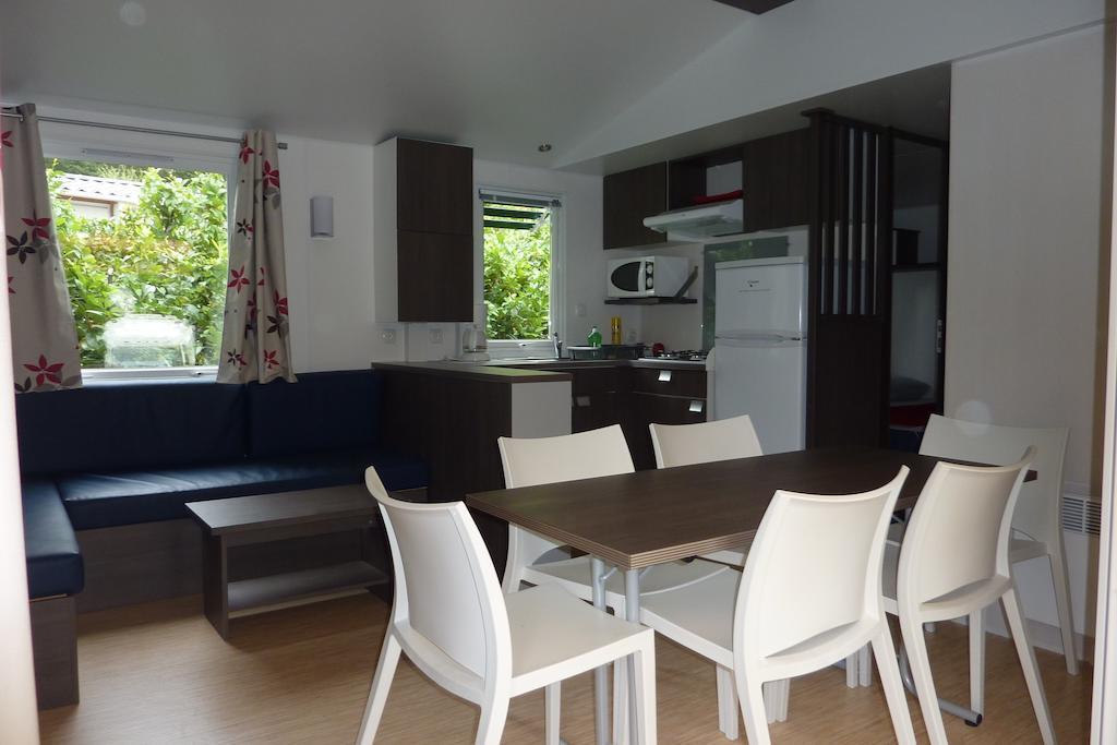 Camping Le Rey Louvie Juzon Kamer foto