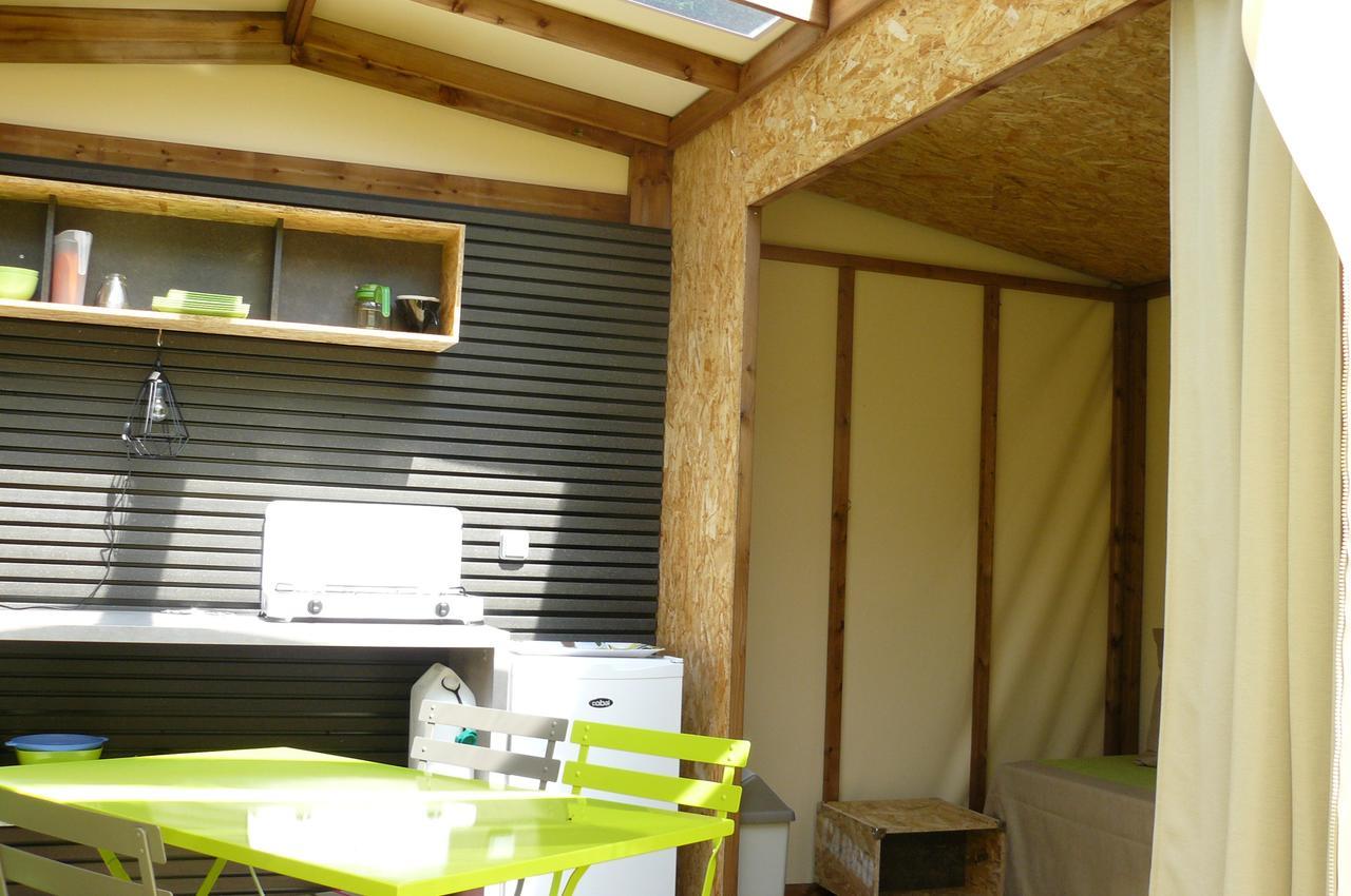 Camping Le Rey Louvie Juzon Buitenkant foto