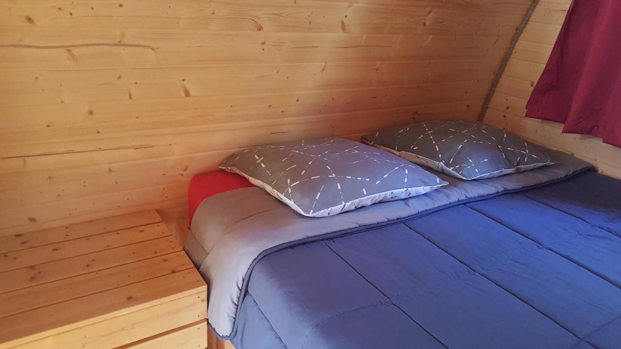 Camping Le Rey Louvie Juzon Buitenkant foto