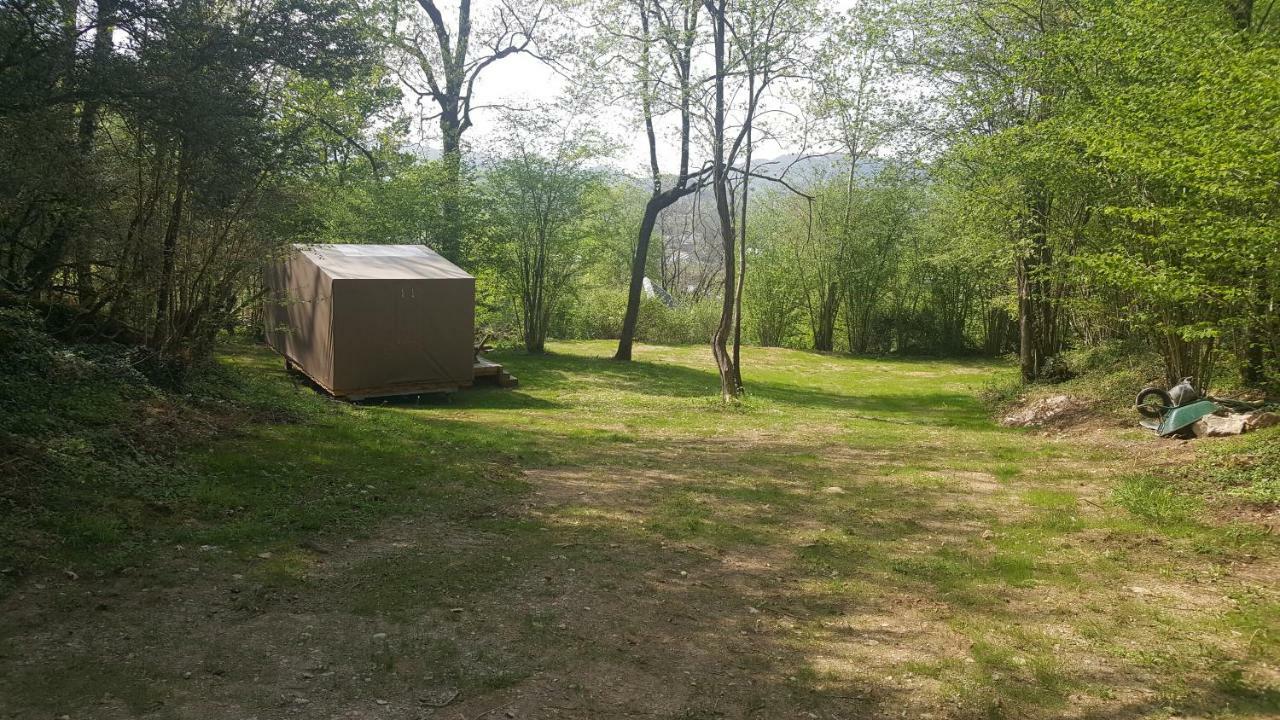 Camping Le Rey Louvie Juzon Buitenkant foto