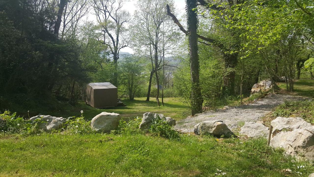 Camping Le Rey Louvie Juzon Buitenkant foto
